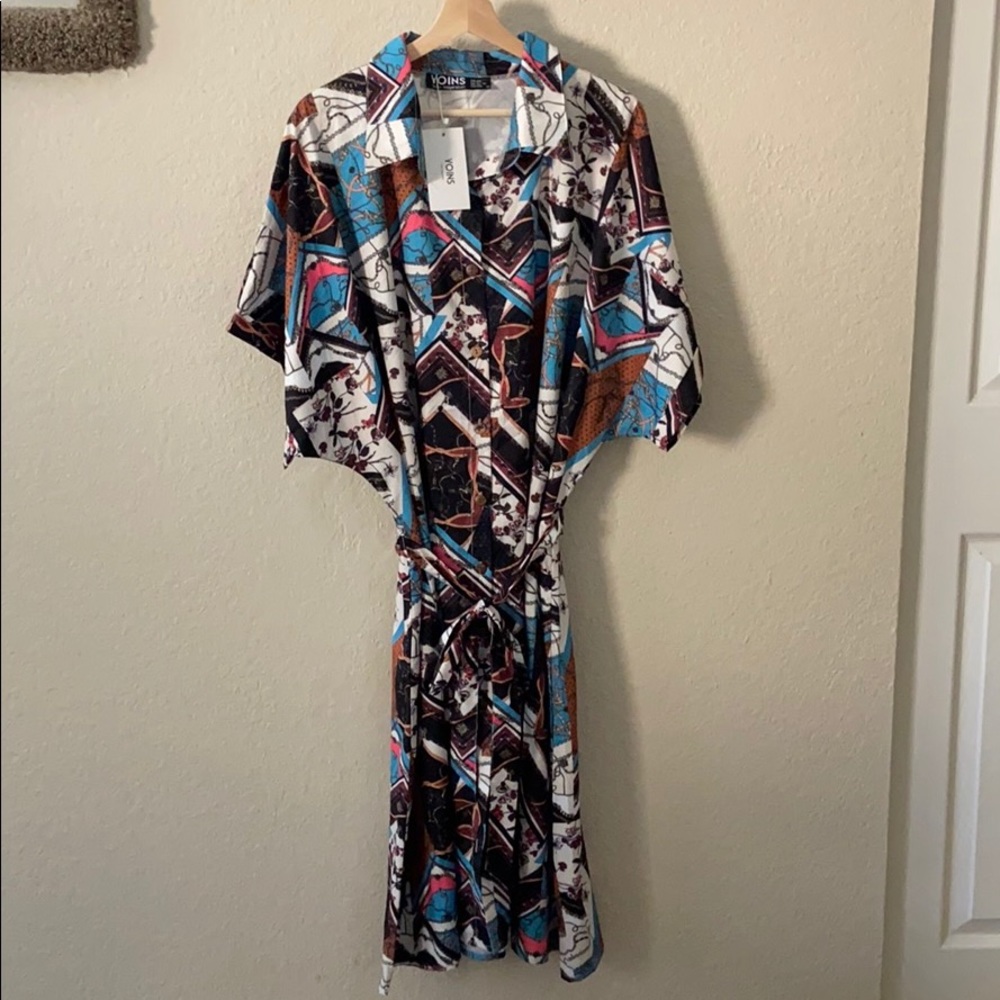 Scarf Print Dress with Tie